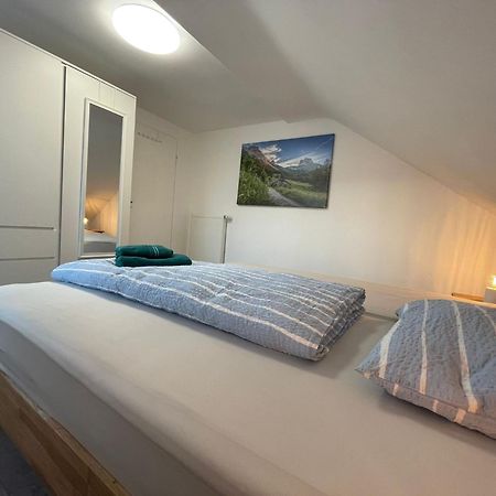 Messe- Und Ferienwohnung Feucht Buitenkant foto