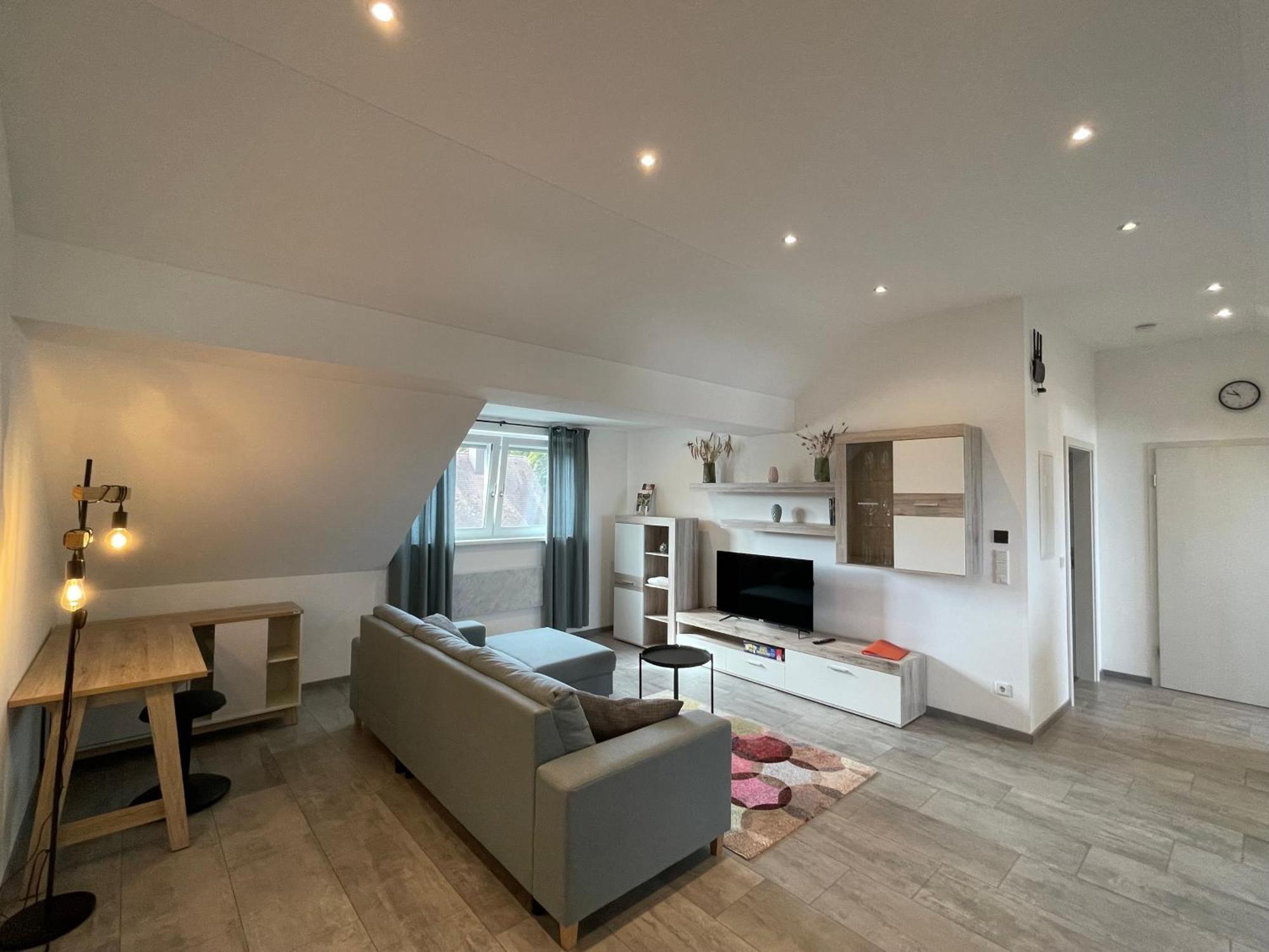 Messe- Und Ferienwohnung Feucht Buitenkant foto
