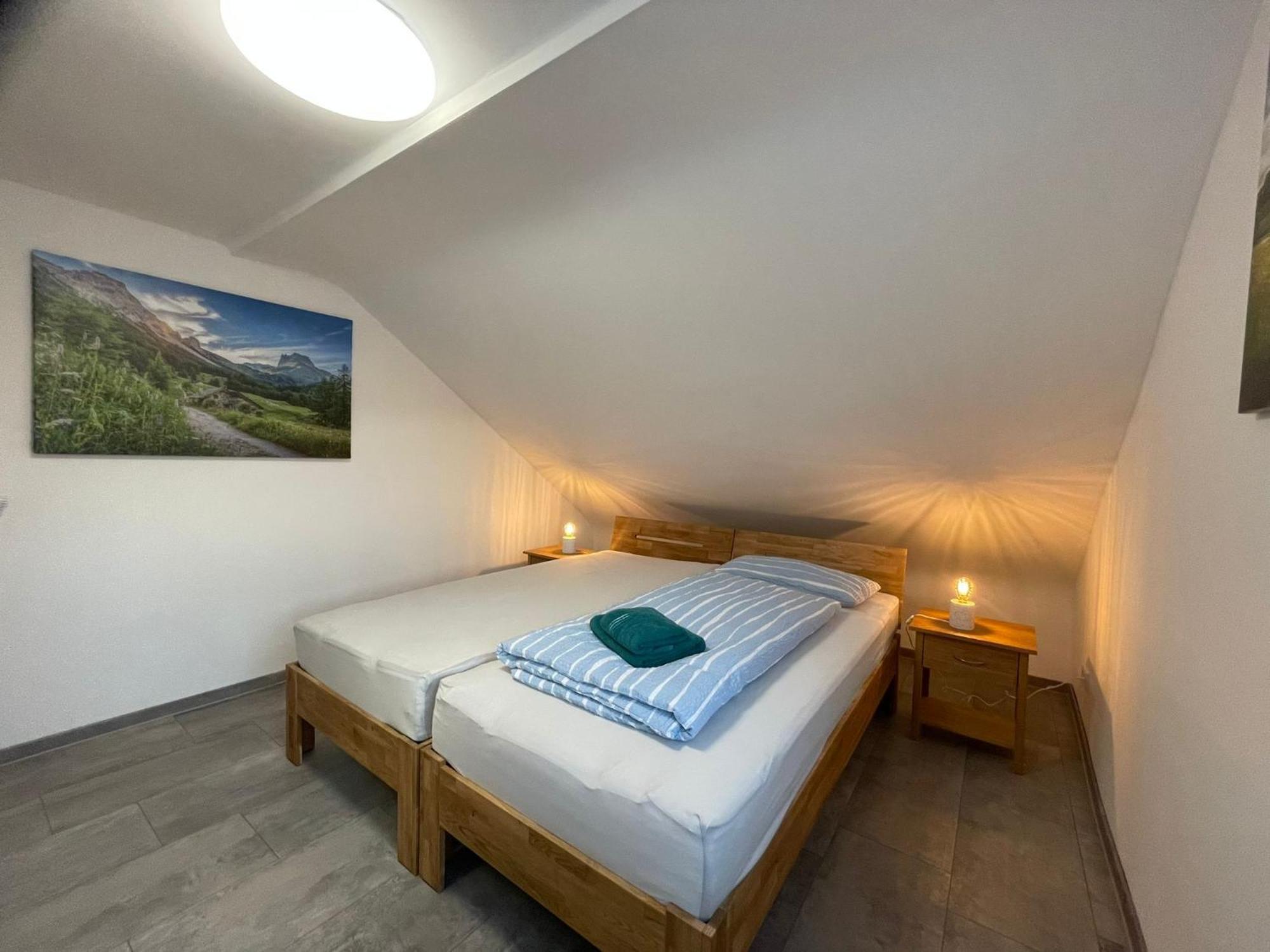 Messe- Und Ferienwohnung Feucht Buitenkant foto