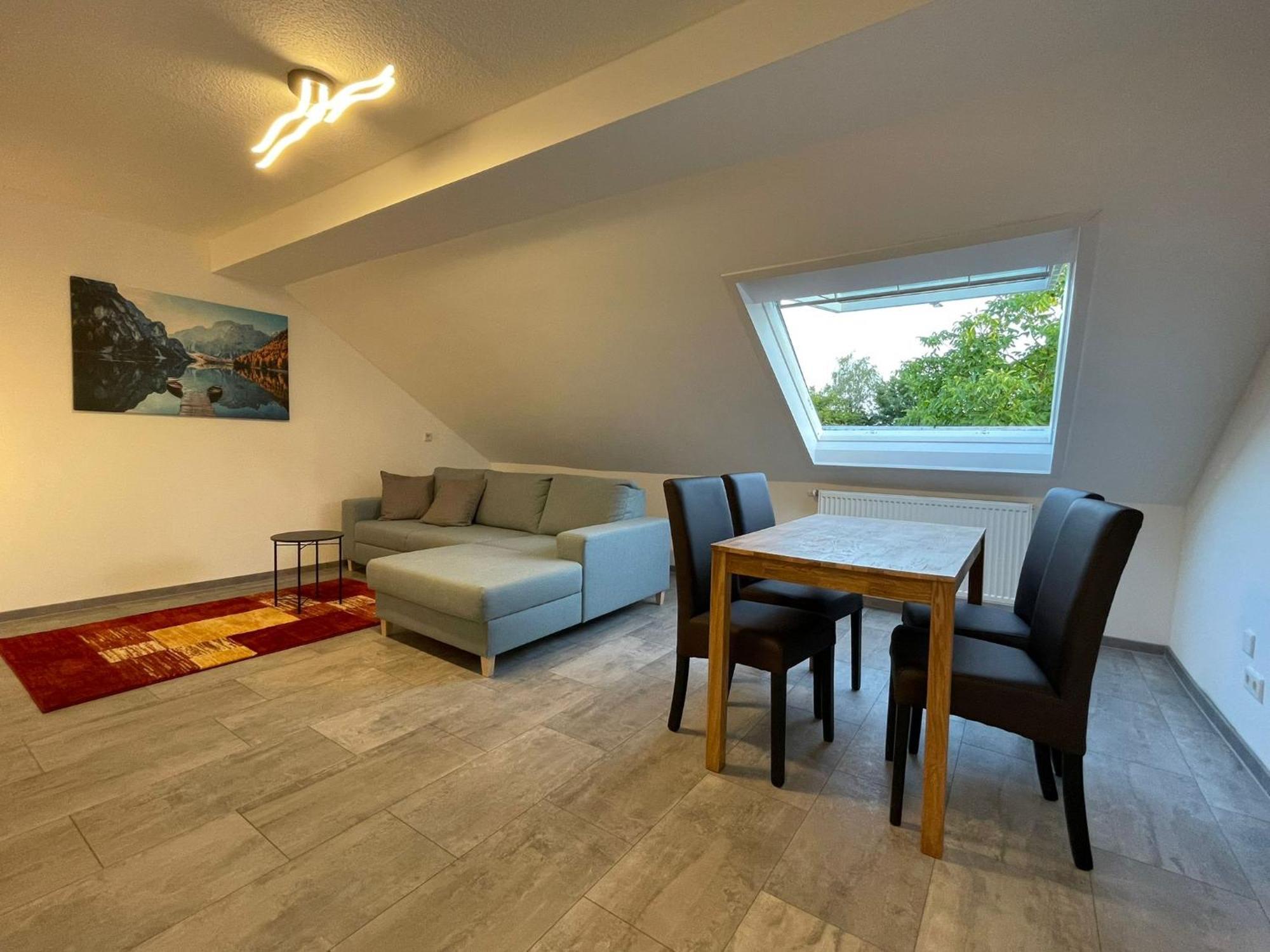 Messe- Und Ferienwohnung Feucht Buitenkant foto